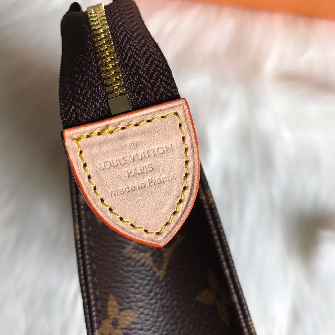 Luxury Wallets - LOV - 6061