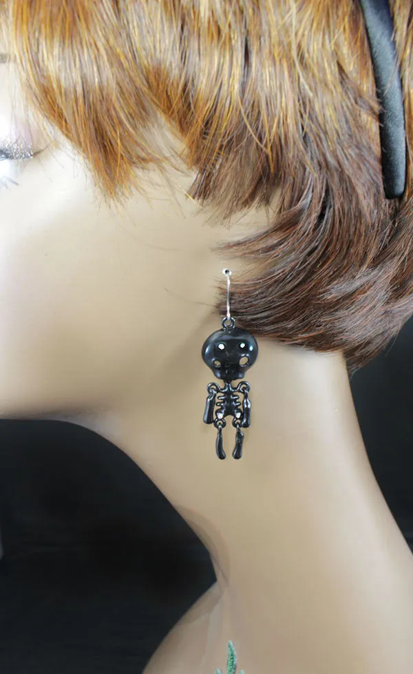 Skeleton Lady and Gentleman Wiggle Earring